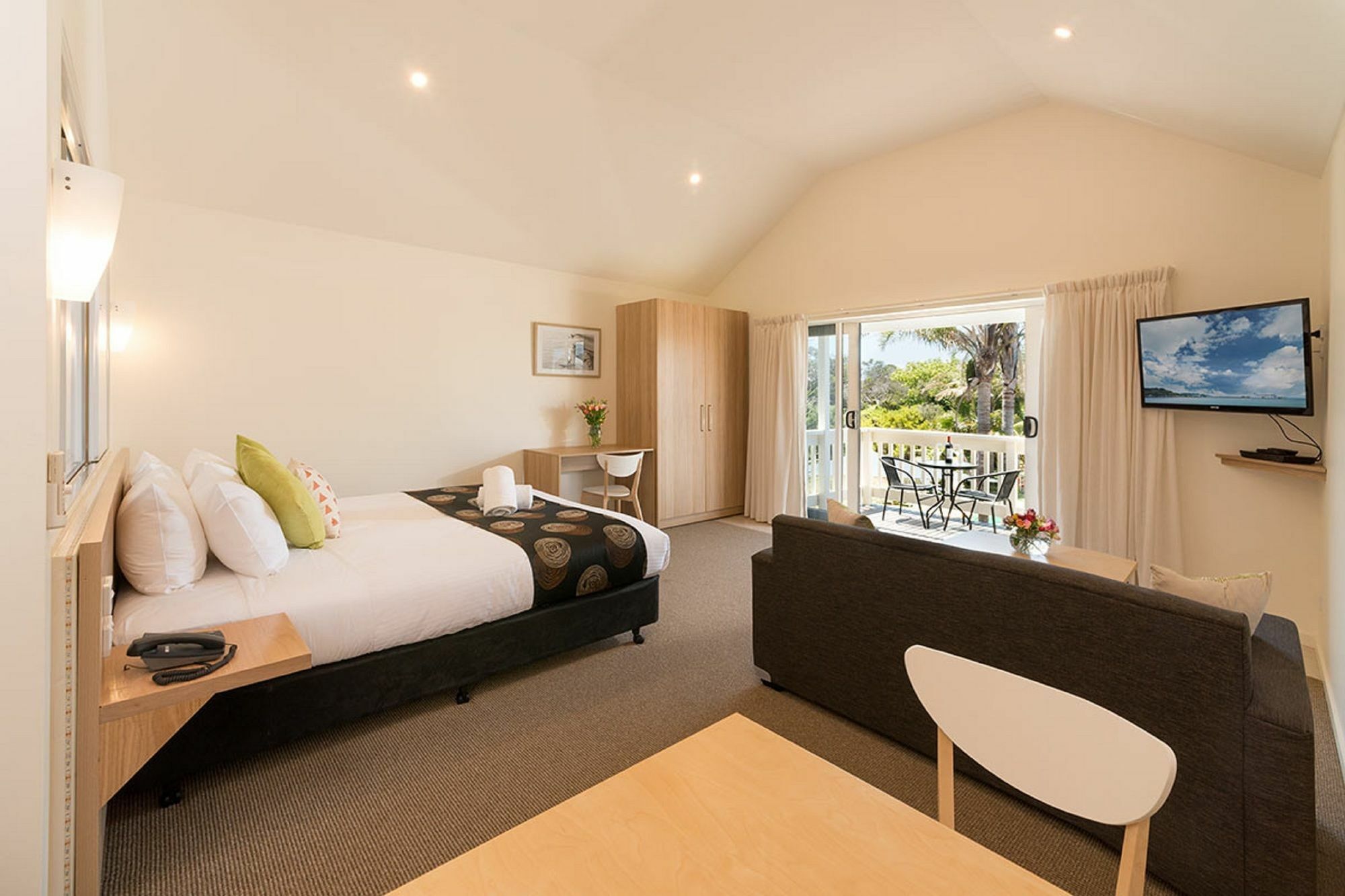 โบ๊ตเฮาส์ รีสอร์ต สตูดิโอ แอนด์ สวีท Motel แบลร์กาวรี ภายนอก รูปภาพ
