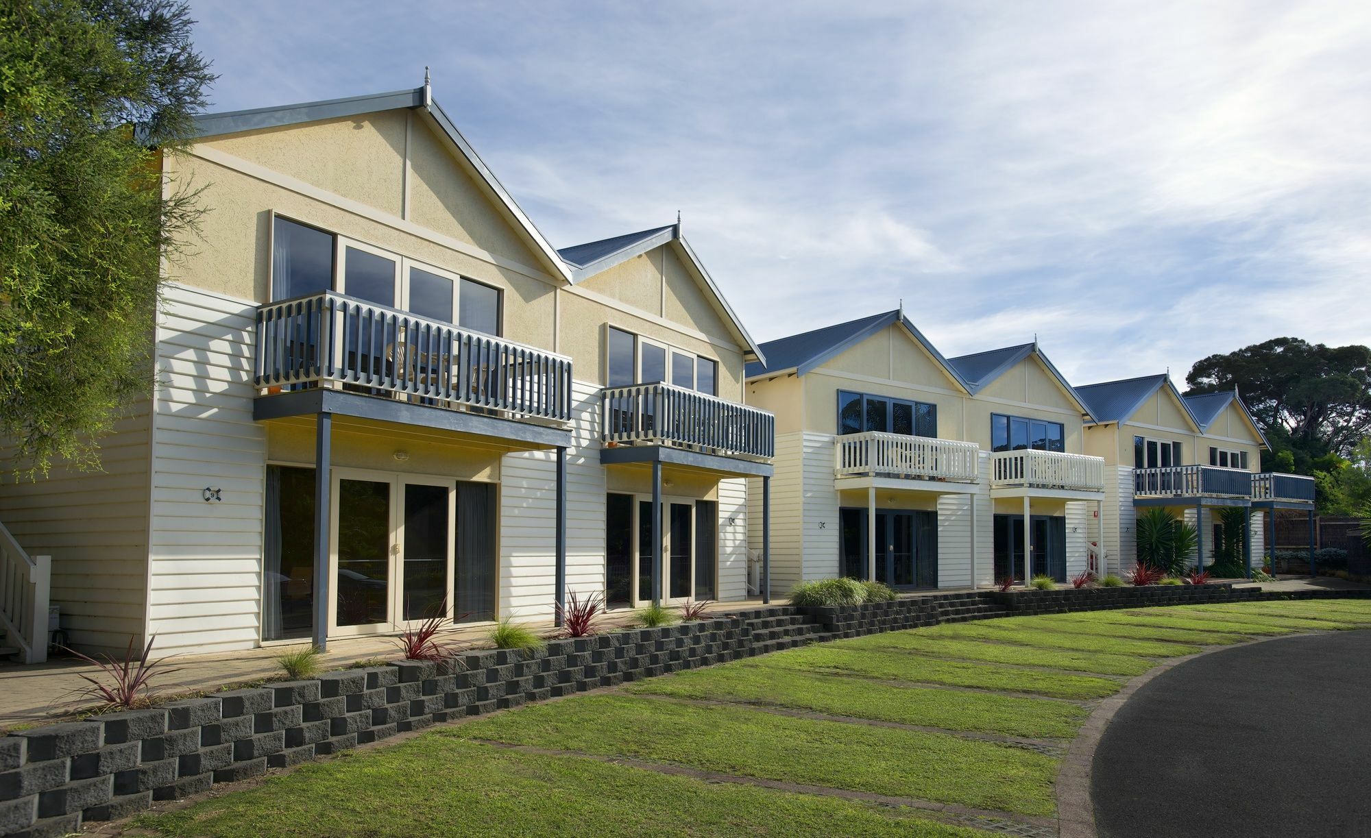 โบ๊ตเฮาส์ รีสอร์ต สตูดิโอ แอนด์ สวีท Motel แบลร์กาวรี ภายนอก รูปภาพ
